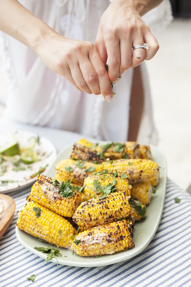 #pinmakeeat 6 | Squirrelly Minds - Sriracha Street Corn from Camille Styles