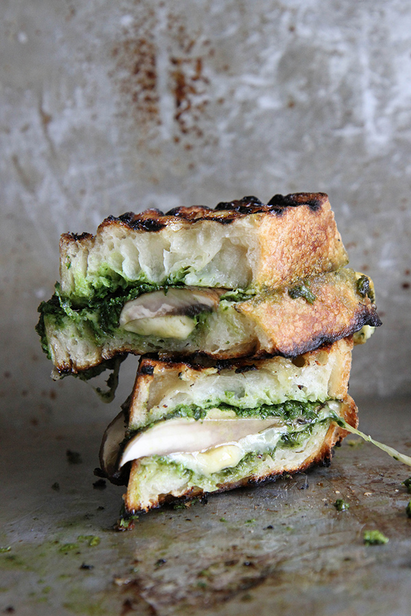 #pinmakeeat 9 | Squirrelly Minds - Portabello Gouda and Kale Pesto Grilled Cheese from Heather Christo